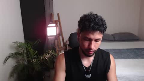 Snapshot of yeff_stone chatting on February 7, 2026, 11:30 pm yeff online show from February 7, 2026, 11:30 pm