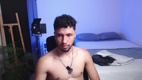 Snapshot of yeff_stone chatting on February 22, 2026, 1:40 am yeff online show from February 22, 2026, 1:40 am