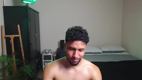 Snapshot of yeff_stone chatting on February 28, 2026, 1:17 am yeff online show from February 28, 2026, 1:17 am