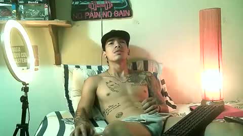 yeisoncastellanos1999 online show from April 2, 2026, 3:31 pm