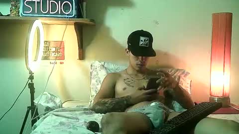 Snapshot of yeisoncastellanos1999 chatting on May 28, 2026, 5:43 pm yeisoncastellanos1999 online show from May 28, 2026, 5:43 pm
