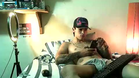 yeisoncastellanos1999 online show from July 17, 2026, 6:24 pm