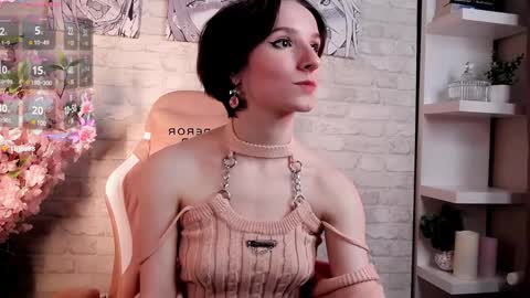 Snapshot of yellow_songbird chatting on December 24, 2024, 4:08 pm Liya online show from December 24, 2024, 4:08 pm