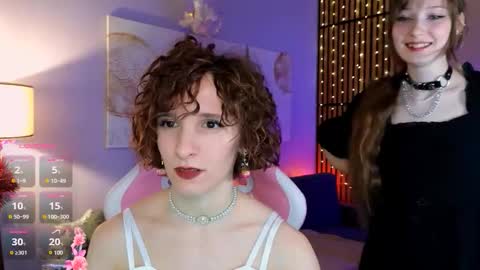 Snapshot of yellow_songbird chatting on January 12, 2026, 3:39 pm Liya online show from January 12, 2026, 3:39 pm