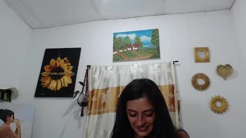 Snapshot of yemaya_28 chatting on January 25, 2025, 9:57 am Yemaya 28 online show from January 25, 2025, 9:57 am