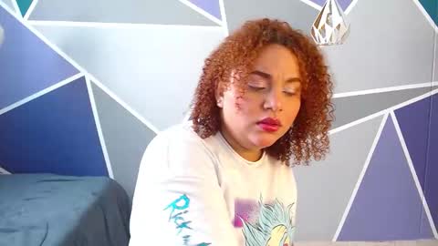 Snapshot of yera_carey chatting on October 19, 2025, 12:28 pm Yera online show from October 19, 2025, 12:28 pm