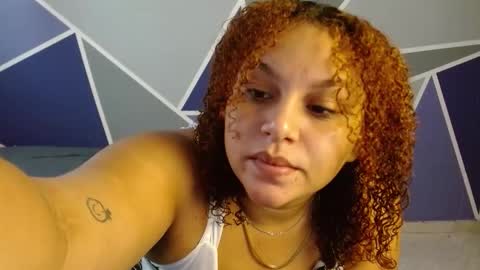 Snapshot of yera_carey chatting on October 20, 2025, 12:05 pm Yera online show from October 20, 2025, 12:05 pm