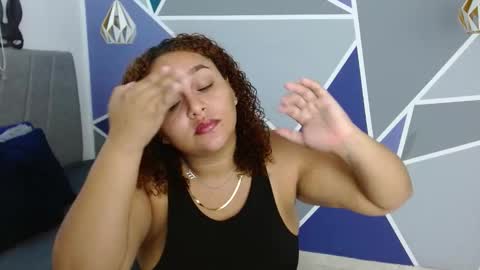 Snapshot of yera_carey chatting on November 3, 2025, 12:06 pm Yera online show from November 3, 2025, 12:06 pm