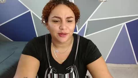 Snapshot of yera_carey chatting on November 6, 2025, 12:28 pm Yera online show from November 6, 2025, 12:28 pm