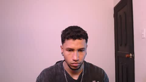 Snapshot of yerfon_s1 chatting on December 28, 2024, 11:05 pm Yeff ind. model online show from December 28, 2024, 11:05 pm