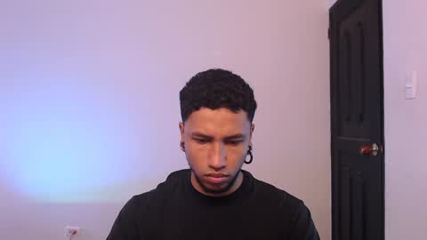 Snapshot of yerfon_s1 chatting on January 8, 2025, 6:20 pm Yeff ind. model online show from January 8, 2025, 6:20 pm