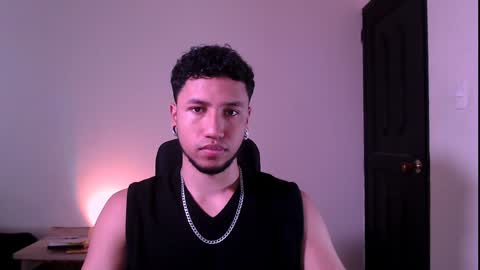 Snapshot of yerfon_s1 chatting on January 28, 2025, 7:00 pm Yeff ind. model online show from January 28, 2025, 7:00 pm