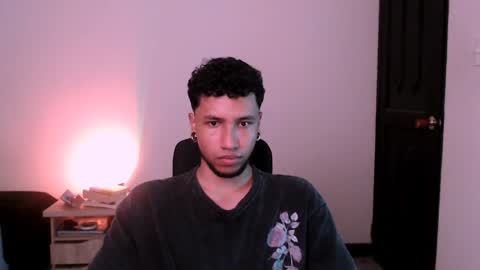 Snapshot of yerfon_s1 chatting on February 3, 2025, 11:47 pm Yeff ind. model online show from February 3, 2025, 11:47 pm