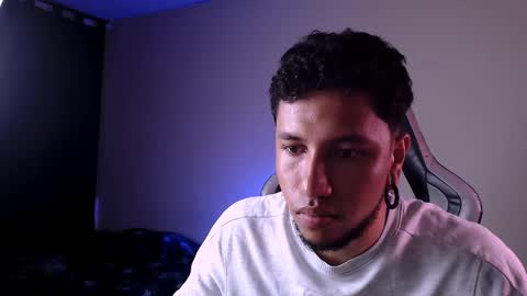 Snapshot of yerfon_s1 chatting on March 2, 2025, 7:10 am Yeff ind. model online show from March 2, 2025, 7:10 am