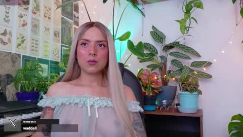 Snapshot of yeriawaddell_ chatting on February 8, 2026, 10:02 pm yeriawaddell online show from February 8, 2026, 10:02 pm