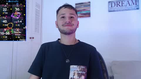 Snapshot of yerito_ chatting on January 9, 2025, 7:40 pm Yero online show from January 9, 2025, 7:40 pm