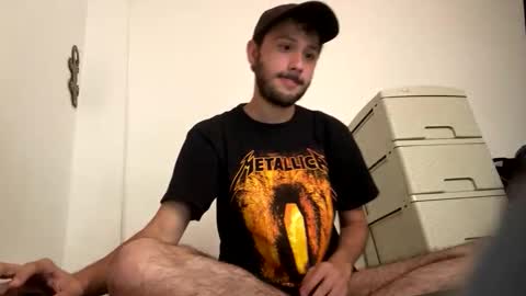 Snapshot of yerito_ chatting on November 21, 2025, 8:07 pm Yero online show from November 21, 2025, 8:07 pm