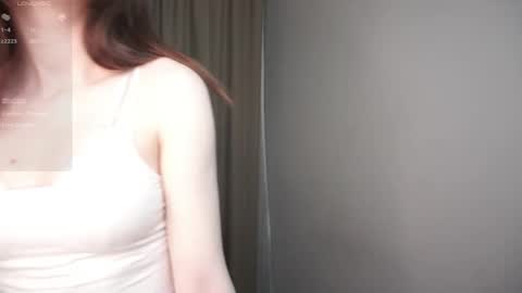 Snapshot of yerquinney chatting on May 21, 2026, 1:40 pm Rin online show from May 21, 2026, 1:40 pm