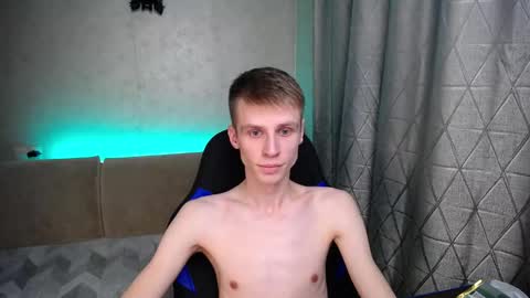 Snapshot of yes_cute_boy_ chatting on February 23, 2025, 4:13 pm Eden online show from February 23, 2025, 4:13 pm