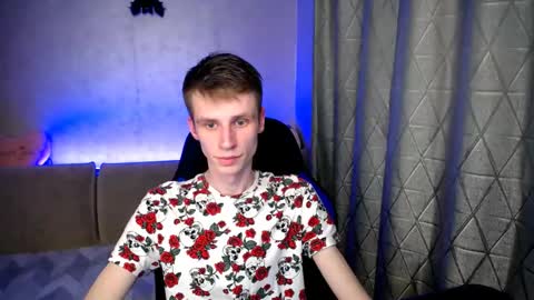 Snapshot of yes_cute_boy_ chatting on March 11, 2025, 3:56 pm Eden online show from March 11, 2025, 3:56 pm