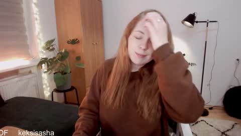 Snapshot of yes_itstrue chatting on January 19, 2025, 5:49 pm Sasha online show from January 19, 2025, 5:49 pm