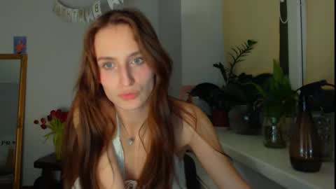 Snapshot of yes_to_heaven chatting on February 19, 2025, 9:25 pm Zoe online show from February 19, 2025, 9:25 pm