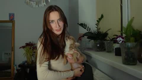 Snapshot of yes_to_heaven chatting on February 23, 2025, 10:20 pm Zoe online show from February 23, 2025, 10:20 pm