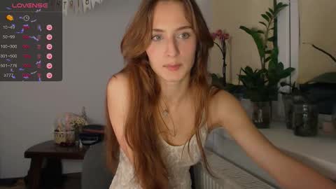 Snapshot of yes_to_heaven chatting on November 14, 2025, 9:35 pm Zoe online show from November 14, 2025, 9:35 pm