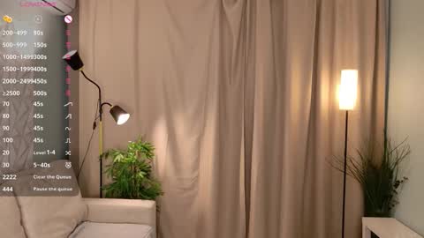 Snapshot of yesgivemecum chatting on November 13, 2025, 2:49 pm yesgivemecum online show from November 13, 2025, 2:49 pm