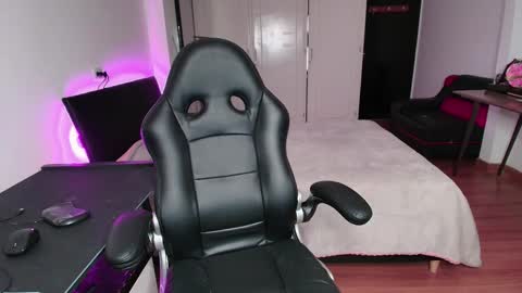 Snapshot of yesie_hot2 chatting on September 26, 2025, 12:47 am yesie_hot2 online show from September 26, 2025, 12:47 am