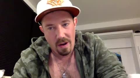 Snapshot of yesplesae chatting on December 19, 2024, 8:02 am yesplesae online show from December 19, 2024, 8:02 am