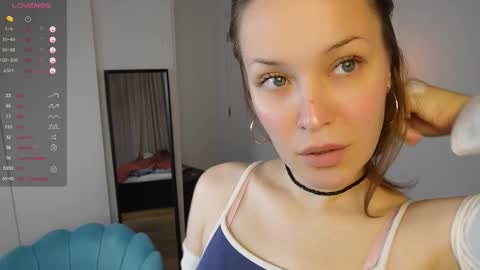 Snapshot of yess_kiki chatting on November 8, 2025, 10:15 am Kiki online show from November 8, 2025, 10:15 am