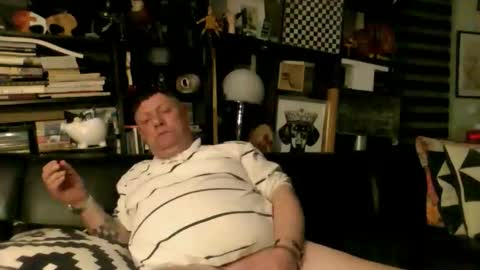 yessex247 online show from April 18, 2026, 2:04 am