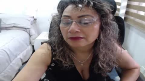 Snapshot of yessilatin chatting on June 21, 2026, 9:28 pm jessy online show from June 21, 2026, 9:28 pm