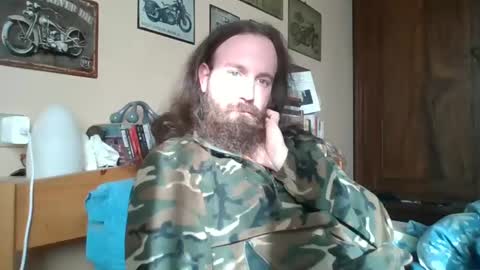 Snapshot of yeti_92 chatting on February 15, 2025, 2:00 pm yeti_92 online show from February 15, 2025, 2:00 pm