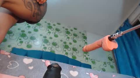 Snapshot of yeyecandy chatting on October 9, 2025, 11:41 am yeyecandy online show from October 9, 2025, 11:41 am