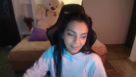 Paola  online show from March 23, 2026, 7:07 pm