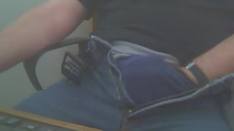 yigalb_ online show from December 2, 2025, 7:14 am