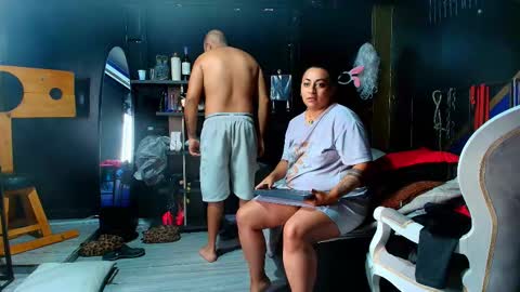 yingandyangg online show from March 5, 2026, 7:21 pm