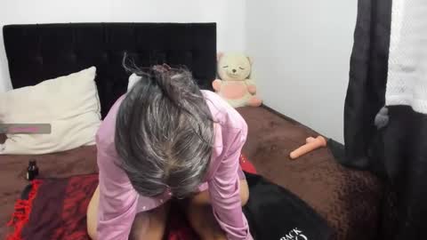 Snapshot of yinyyanghot chatting on October 21, 2025, 12:39 pm yinyyanghot online show from October 21, 2025, 12:39 pm