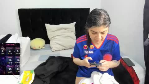 Snapshot of yinyyanghot chatting on October 22, 2025, 10:15 am yinyyanghot online show from October 22, 2025, 10:15 am