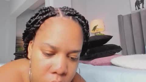 Snapshot of yiseth_02 chatting on October 8, 2025, 3:04 am roxie reyes online show from October 8, 2025, 3:04 am