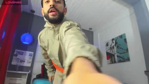 Yiyo online show from February 11, 2026, 3:55 am