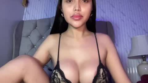 Snapshot of ylonagrae chatting on February 1, 2026, 6:23 am ylonagrae online show from February 1, 2026, 6:23 am