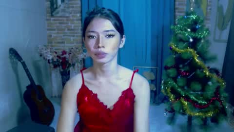 ymee_shane18 online show from December 16, 2024, 4:13 am