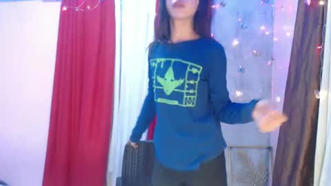 ymee_shane18 online show from January 11, 2025, 10:19 am