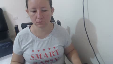 Snapshot of yohis_kiut25 chatting on February 18, 2025, 1:11 pm yohis online show from February 18, 2025, 1:11 pm