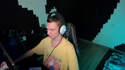 You can ask my name in pm online show from April 18, 2026, 7:18 pm