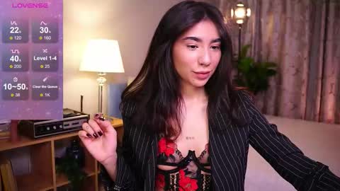 Yoko online show from November 18, 2025, 6:07 am