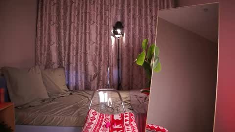 Snapshot of yokokoko__ chatting on March 4, 2026, 5:46 am Yoko online show from March 4, 2026, 5:46 am